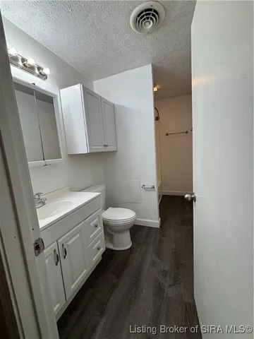 $174,900 | 526 Pilgrim Way, Salem, IN 47167