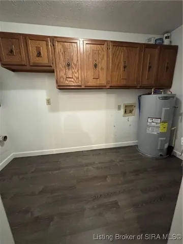 $174,900 | 526 Pilgrim Way, Salem, IN 47167