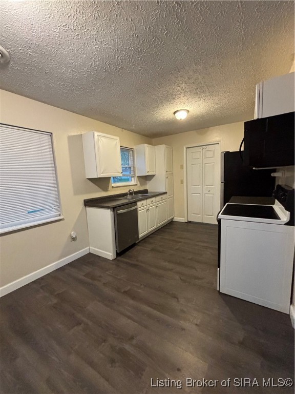 526 Pilgrim Way Salem, IN 47167 - Photo 7 of 23