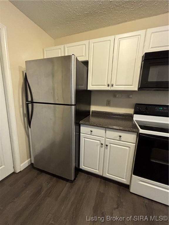 526 Pilgrim Way Salem, IN 47167 - Photo 8 of 23