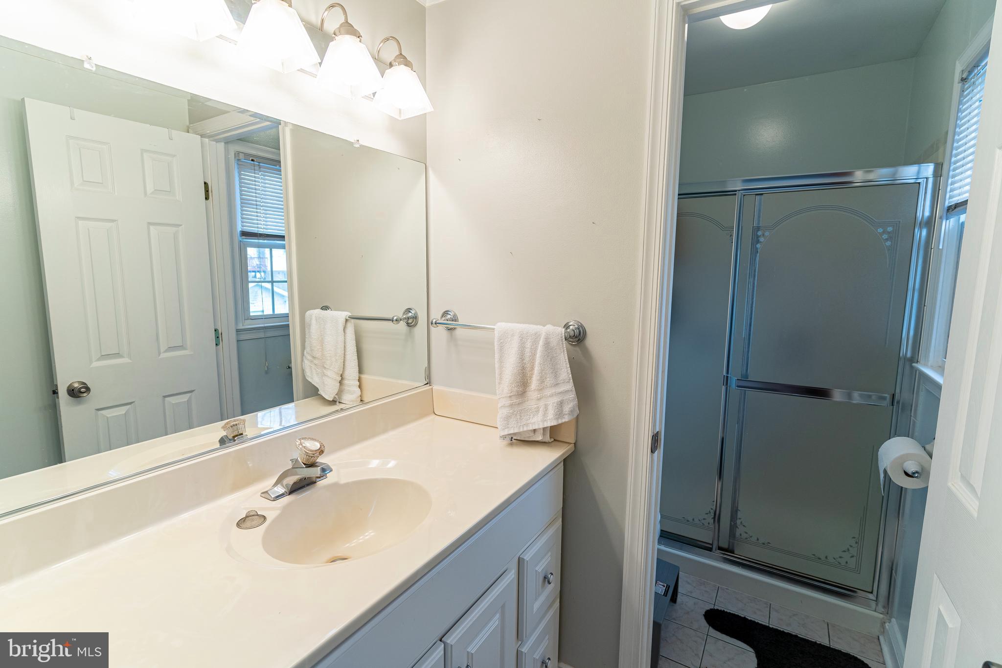 4902 Kaye Road Woodbridge, VA 22193 - Photo 22 of 47 Gallery Image 22