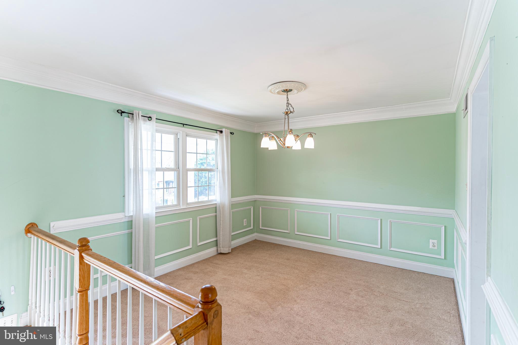 4902 Kaye Road Woodbridge, VA 22193 - Photo 8 of 47 Gallery Image 8