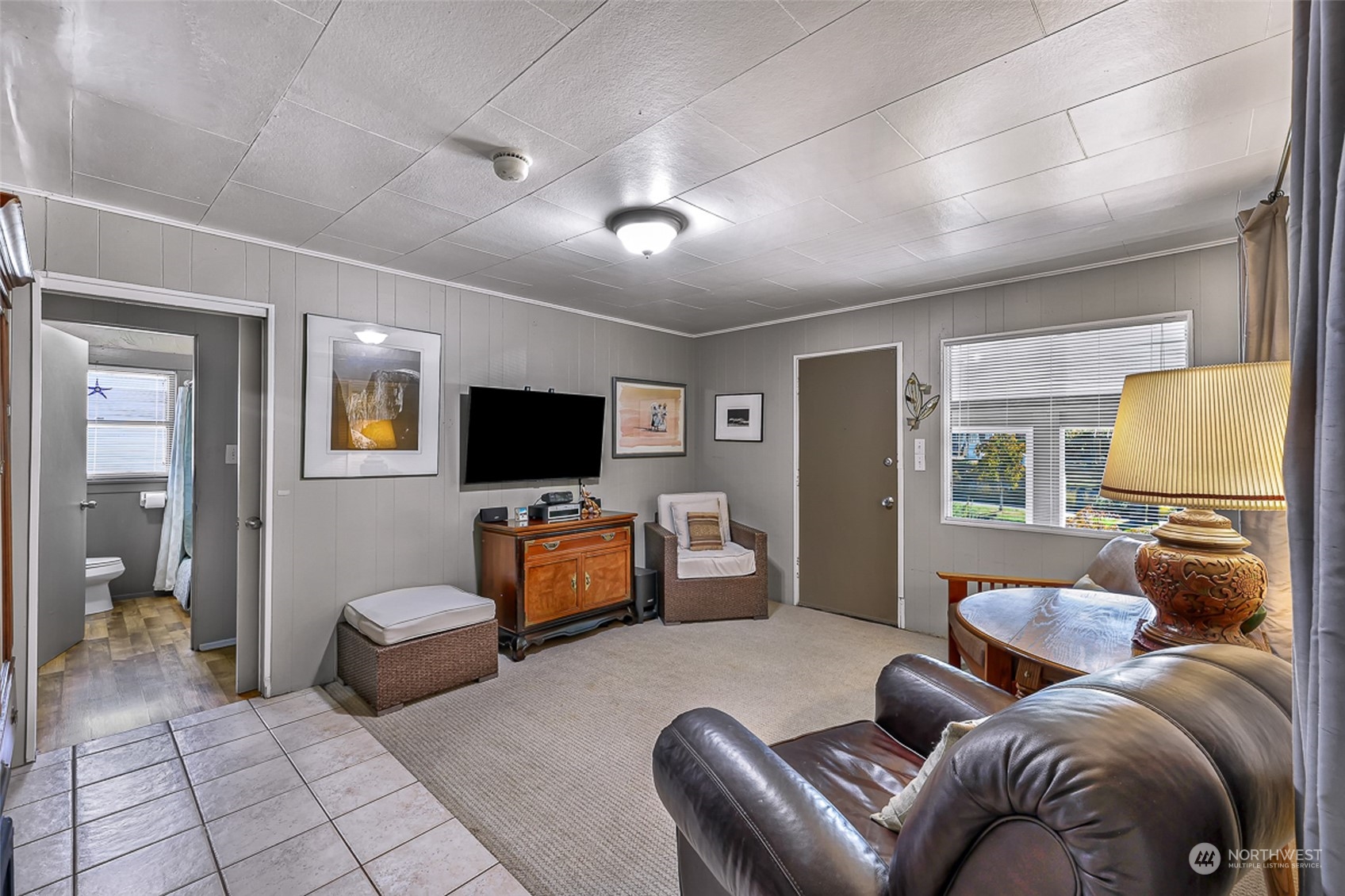 4602 Southwest Brandon Street Seattle, WA 98136 - Photo 5 of 21 Gallery Image 5