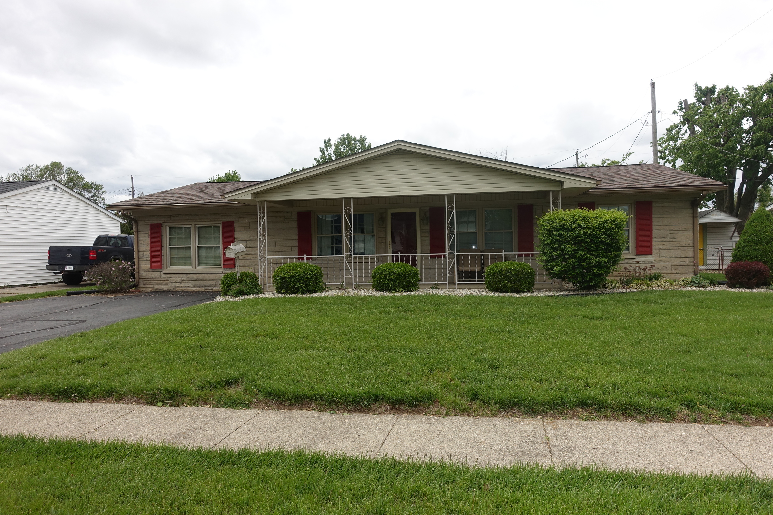 1532 Westgate Road Seymour, IN 47274 - Photo 1 of 46 Gallery Image 1