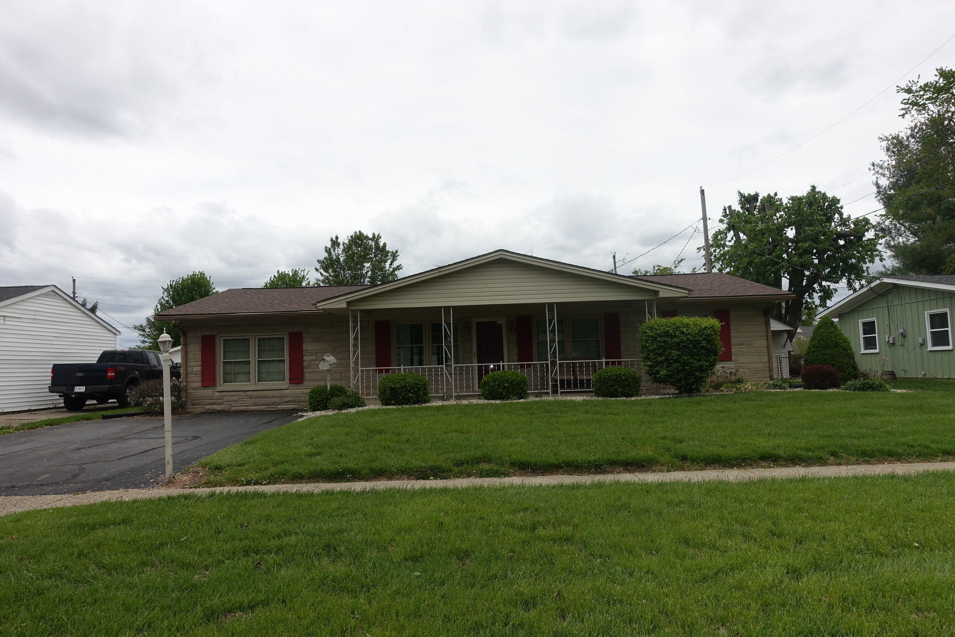 1532 Westgate Road Seymour, IN 47274 - Photo 2 of 46 Gallery Image 2