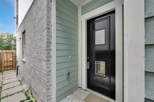 $2,650 | 4306 New Orleans Street, Houston, TX 77020