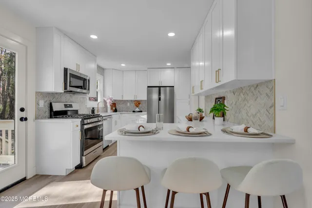 $559,000 | 33 Lake Drive, Roosevelt, NJ 08555