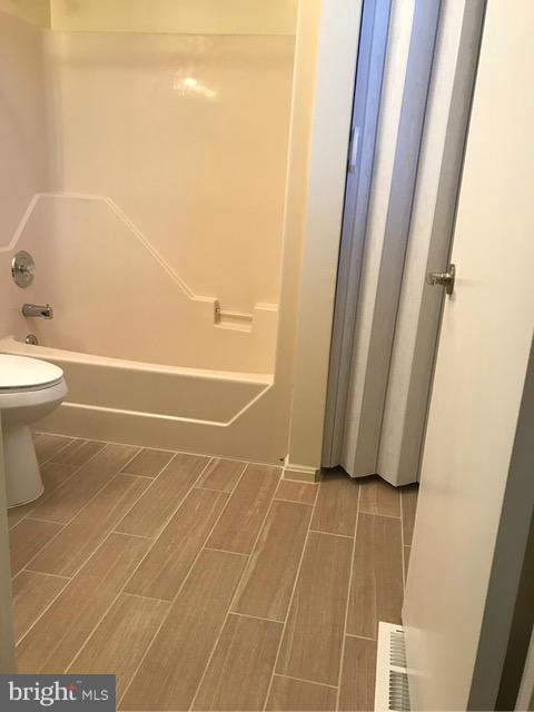 217 Roth Avenue Taneytown, MD 21787 - Photo 18 of 29 Bath (Master)