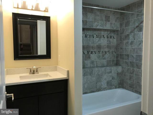 217 Roth Avenue Taneytown, MD 21787 - Photo 19 of 29 Bath