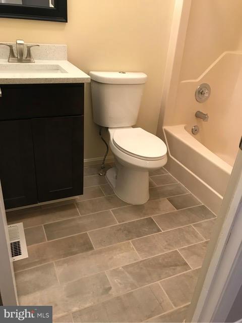 217 Roth Avenue Taneytown, MD 21787 - Photo 23 of 29 Bath