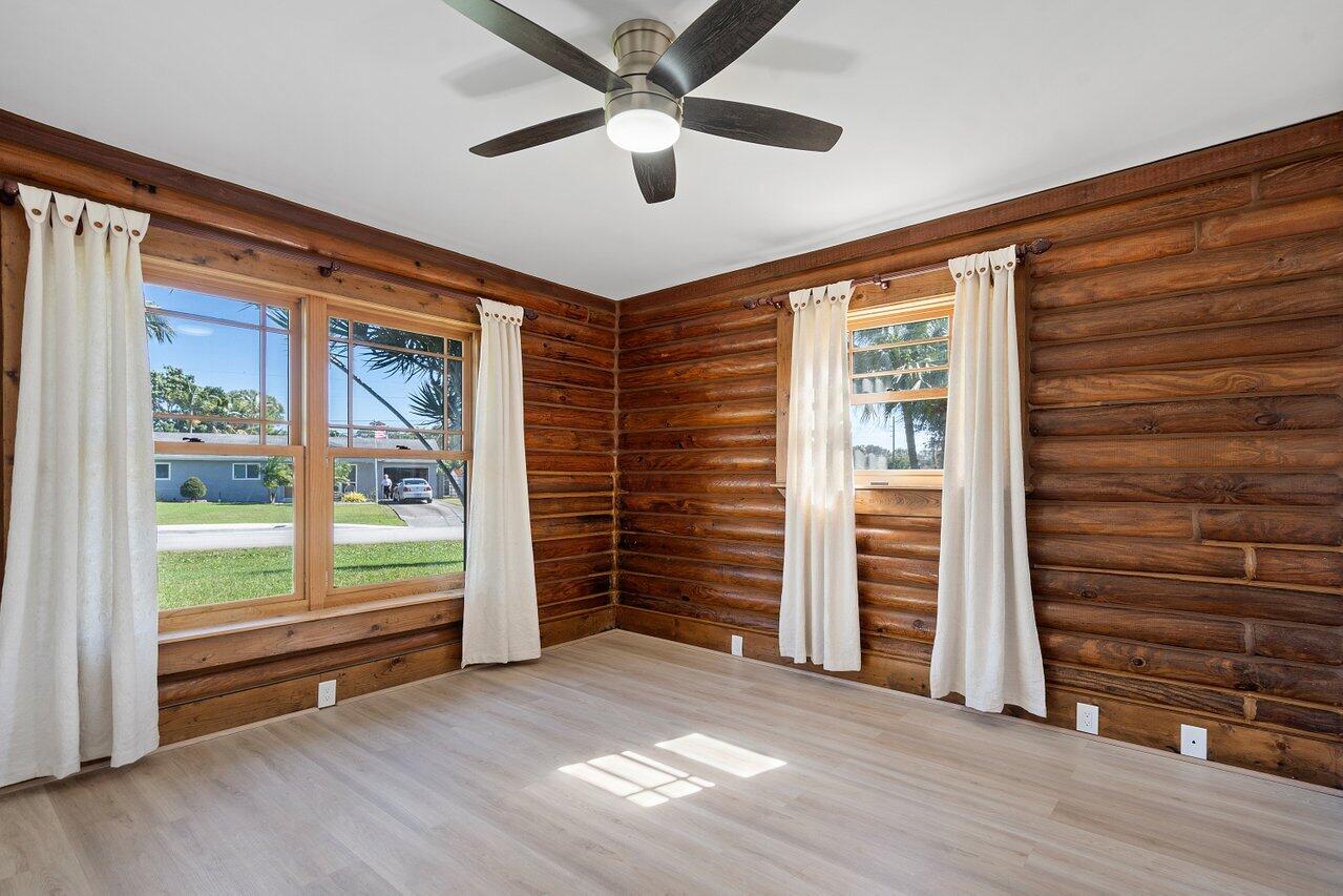 4963 Bonanza Road Lake Worth, FL 33467 - Photo 15 of 27 016-4963BonanzaRoad-LakeWorth-FL-33467-S