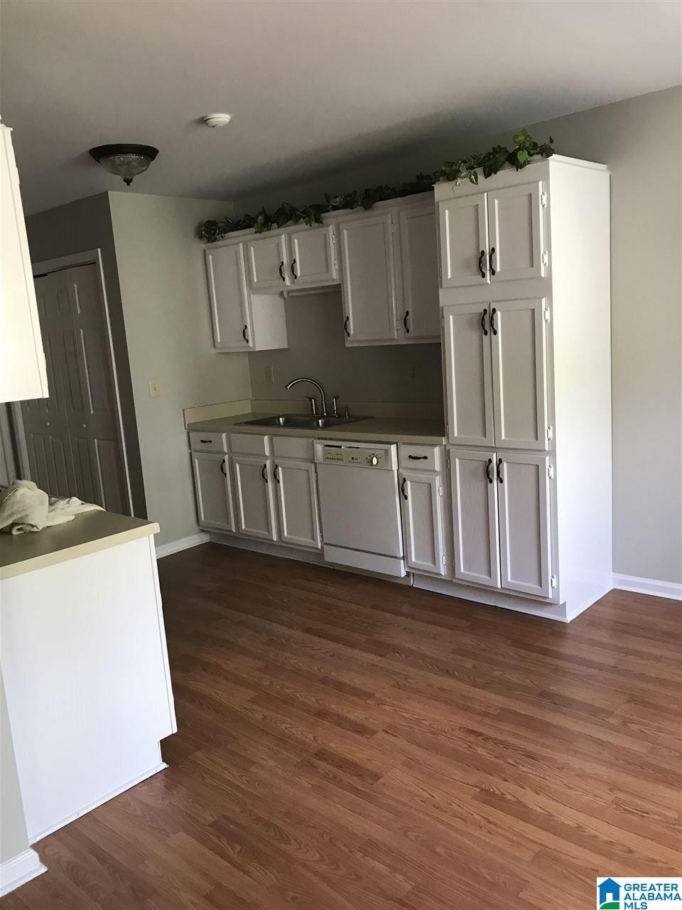 1040 Georgetown Lane Birmingham, AL 35217 - Photo 3 of 20