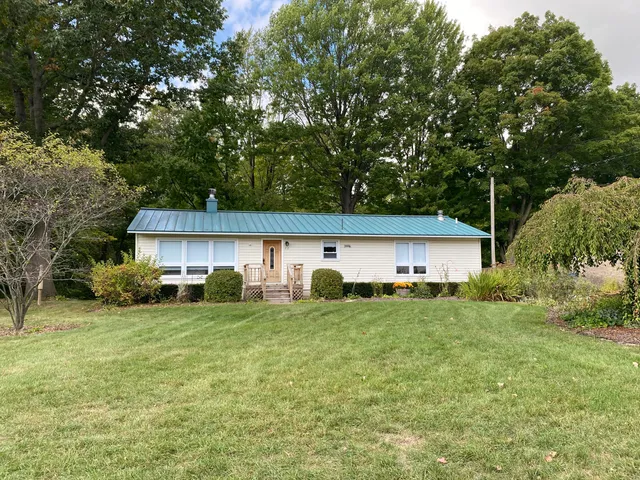 $310,000 | 233 Westwood Avenue, Fremont, MI 49412