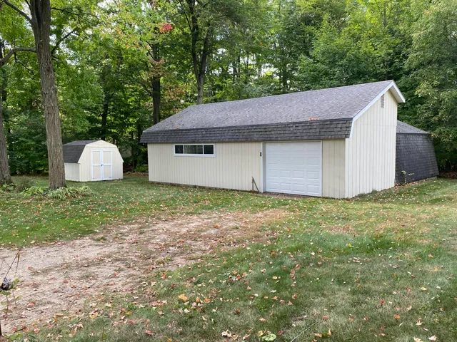 $310,000 | 233 Westwood Avenue, Fremont, MI 49412