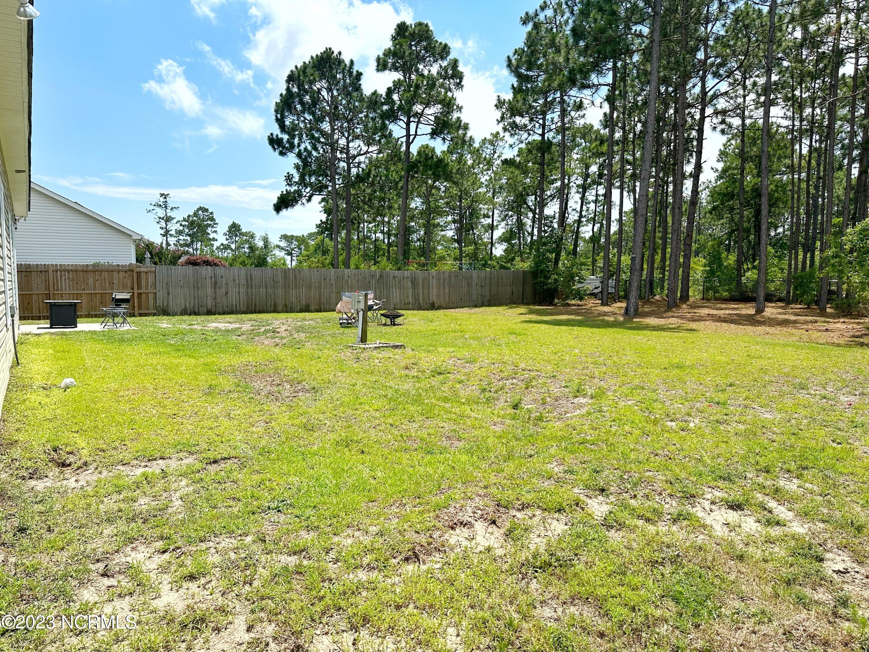 317 Inverness Drive Hubert, NC 28539 - Photo 38 of 40 Backyard(1)
