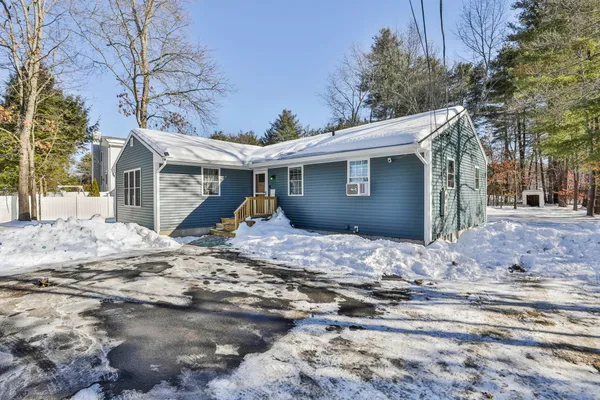 $519,900 | 668 West Hollis Street, Nashua, NH 03062