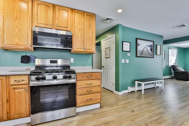 $519,900 | 668 West Hollis Street, Nashua, NH 03062