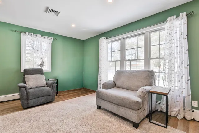 $519,900 | 668 West Hollis Street, Nashua, NH 03062