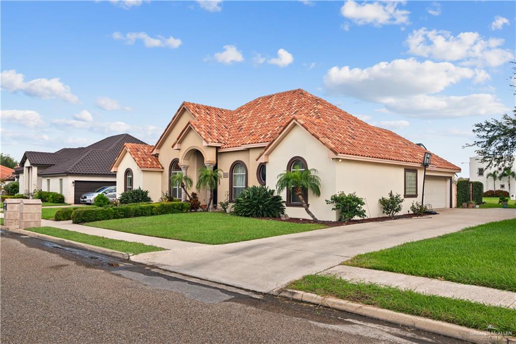 2401 West Rhin Drive Edinburg, TX 78539 - Photo 2 of 34