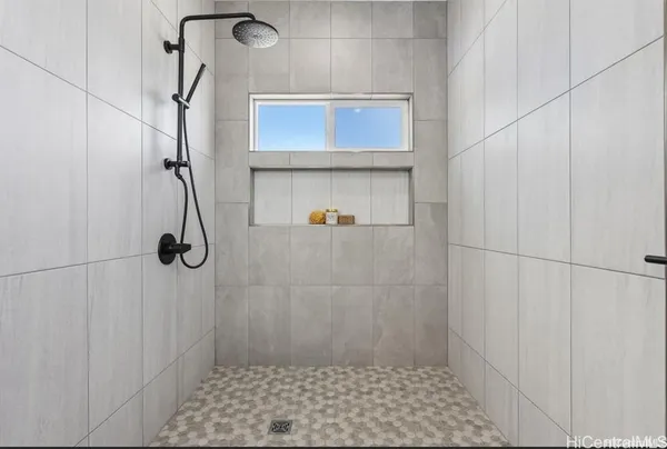 $7,200 | 1364 Frank Street, Honolulu, HI 96816