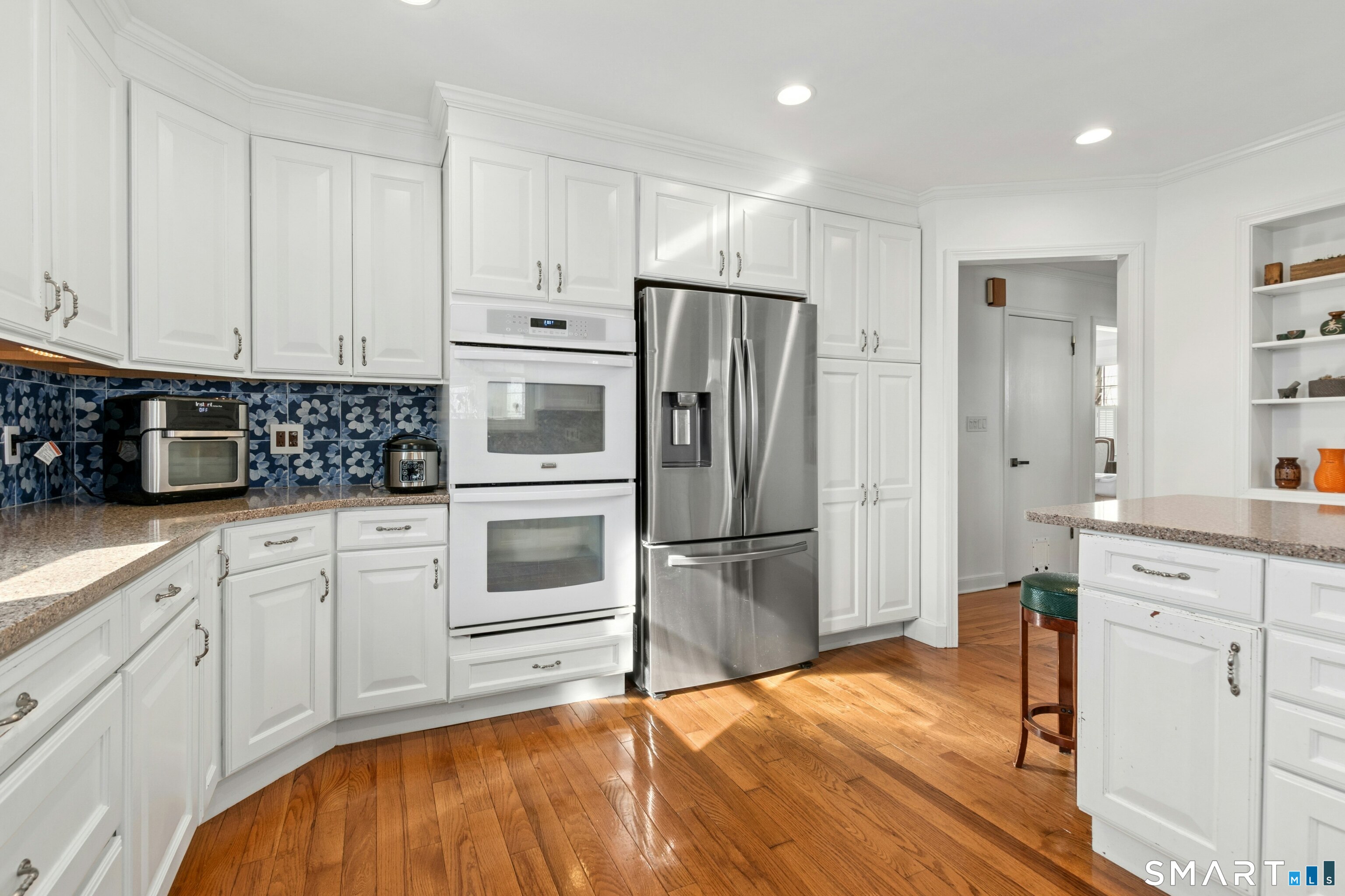 201 Judd Street Fairfield, CT 06824 - Photo 10 of 32