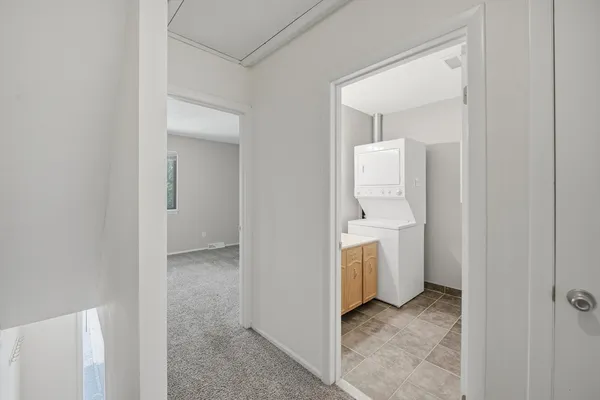 $1,800 | 555 Russell Road, Unit E29, Westfield, MA 01085