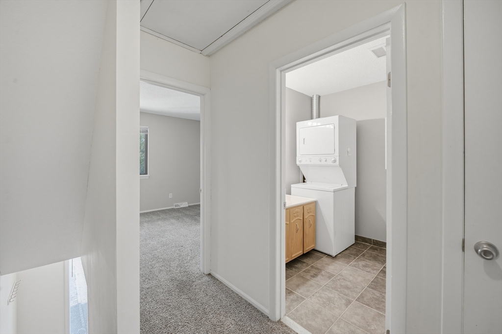 555 Russell Road, Unit E29 Westfield, MA 01085 - Photo 14 of 20