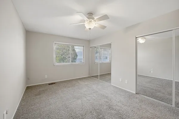 $1,800 | 555 Russell Road, Unit E29, Westfield, MA 01085