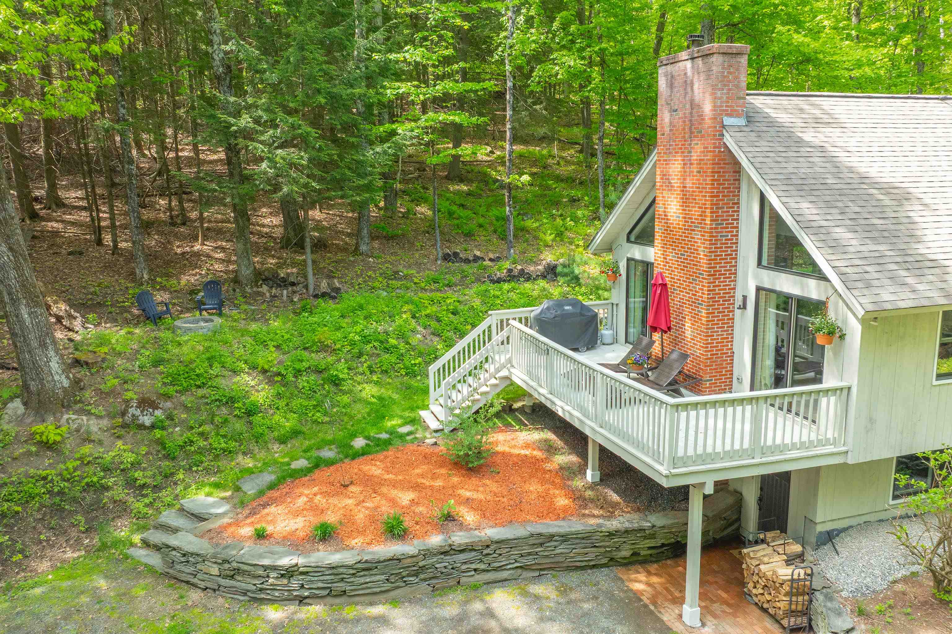 1196 Marsh Family Road, Unit 7176 Hartford, VT 05059 - Photo 4 of 49