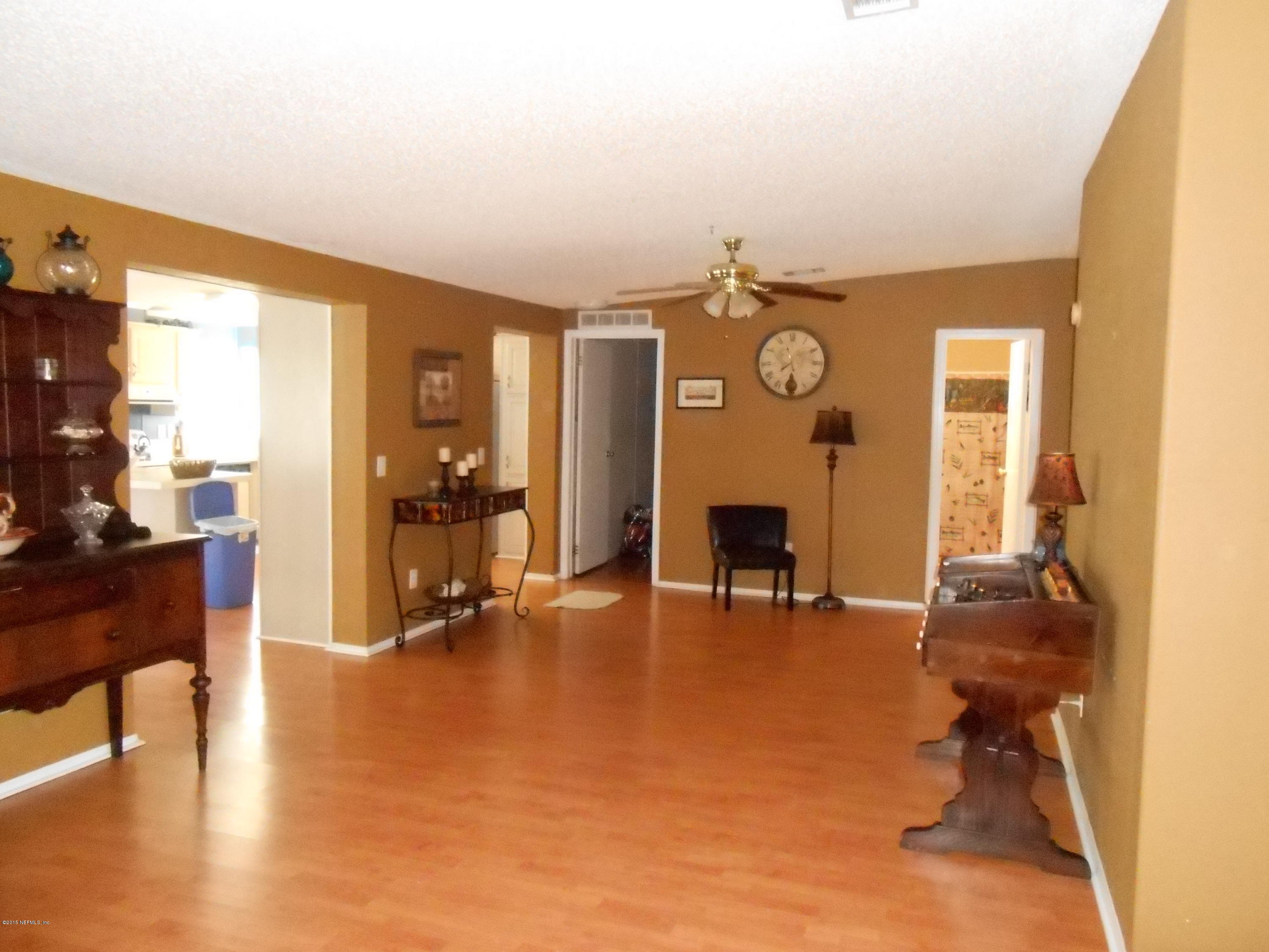 136 Raleigh Avenue Satsuma, FL 32189 - Photo 3 of 21 DSCN0983