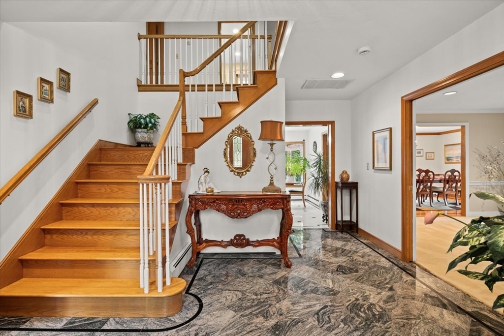 126 Sycamore Road Braintree, MA 02184 - Photo 5 of 39