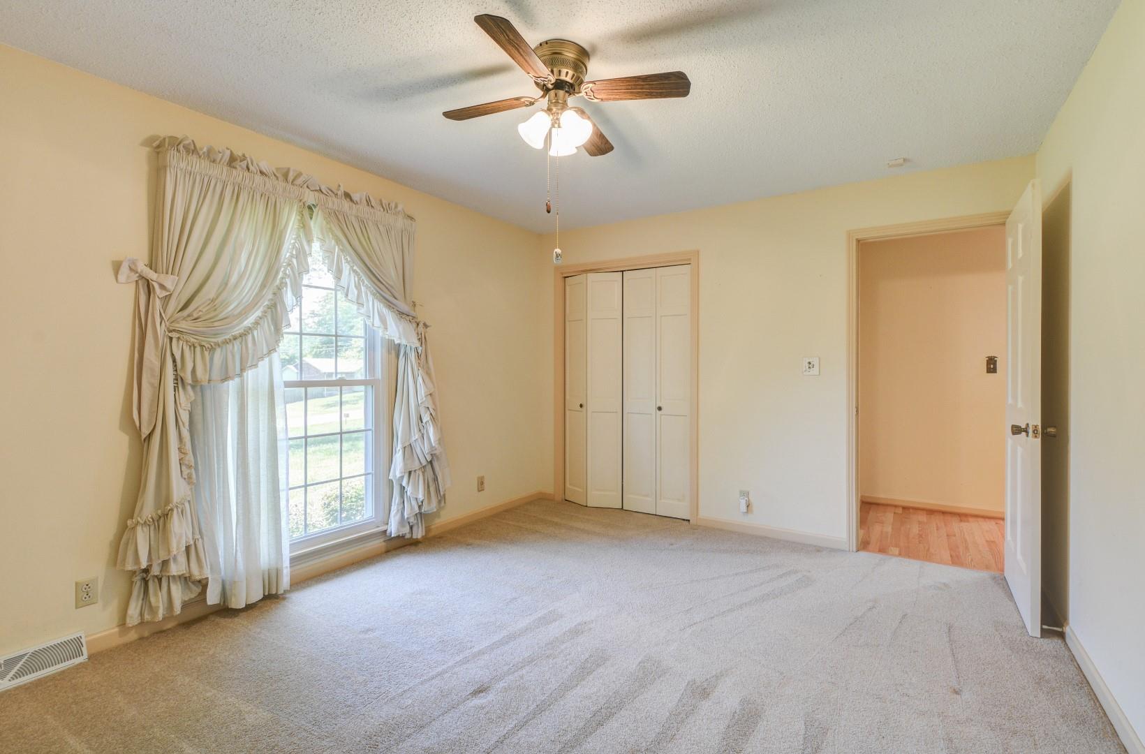 745 Pollard Road Clarksville, TN 37042 - Photo 13 of 30 Gallery Image 13