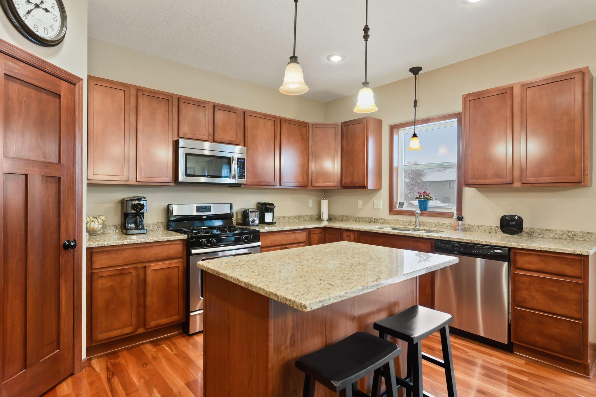 2807 Hawk Ridge Road Northwest Prior Lake, MN 55372 - Photo 10 of 31 Gallery Image 10