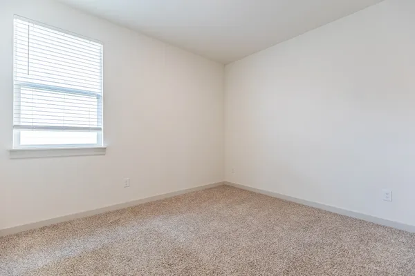 $1,800 | 305 Fairfax Avenue, San Marcos, TX 78666