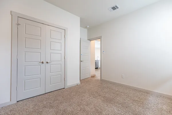 $1,800 | 305 Fairfax Avenue, San Marcos, TX 78666