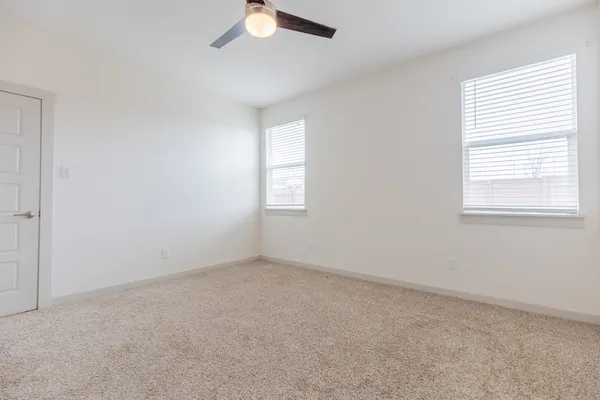 $1,800 | 305 Fairfax Avenue, San Marcos, TX 78666