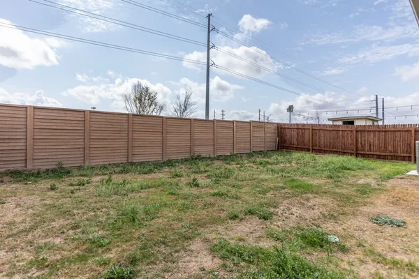$1,800 | 305 Fairfax Avenue, San Marcos, TX 78666