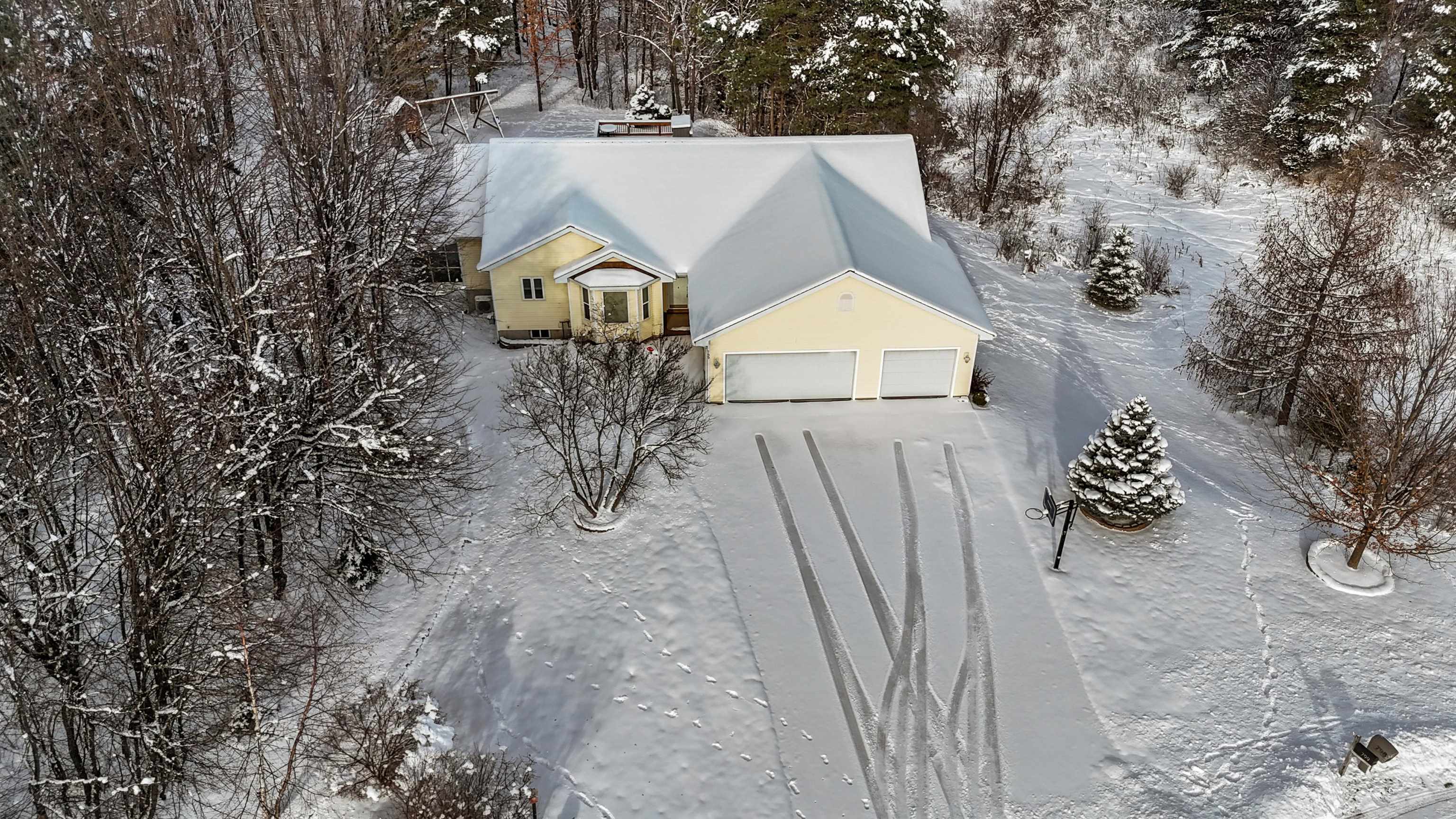 799 Napolean Way Traverse City, MI 49696 - Photo 52 of 61 1929825-70890B6F-D291-4E0D-93B7-81D4C94E074E.JPG