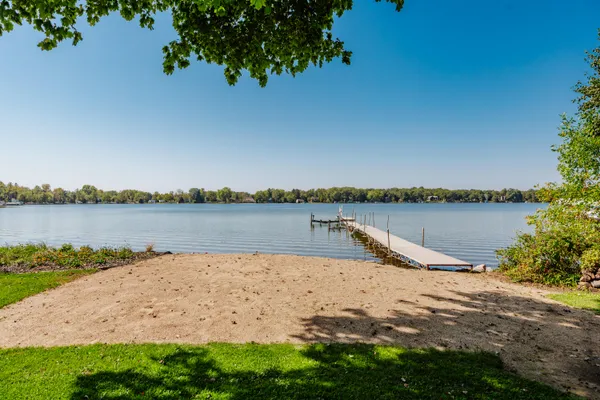$4,550,000 | 329 South Golden Lake Road, Summit, WI 53066