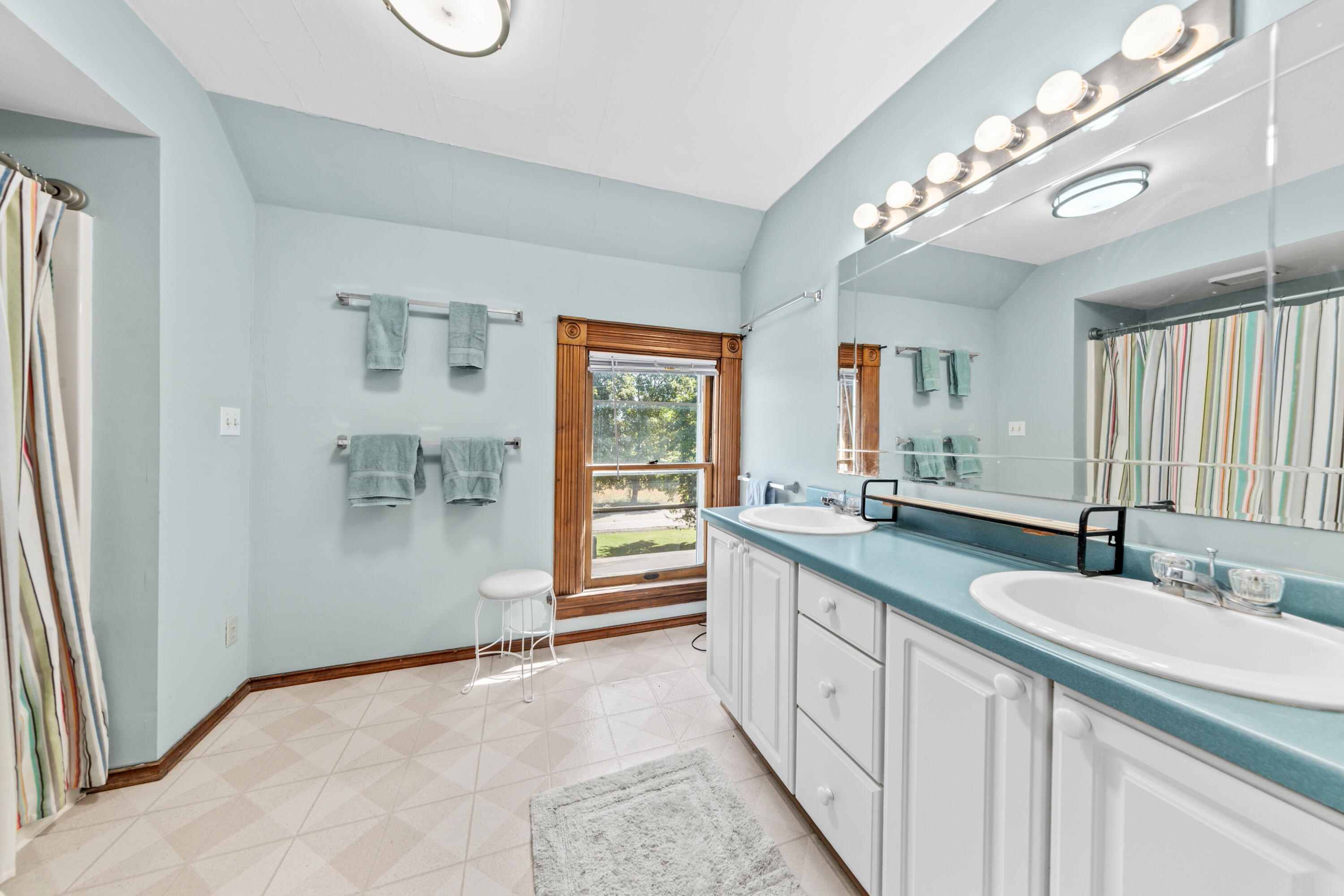 329 South Golden Lake Road Summit, WI 53066 - Photo 21 of 26 329 S Golden Lake Rd 27