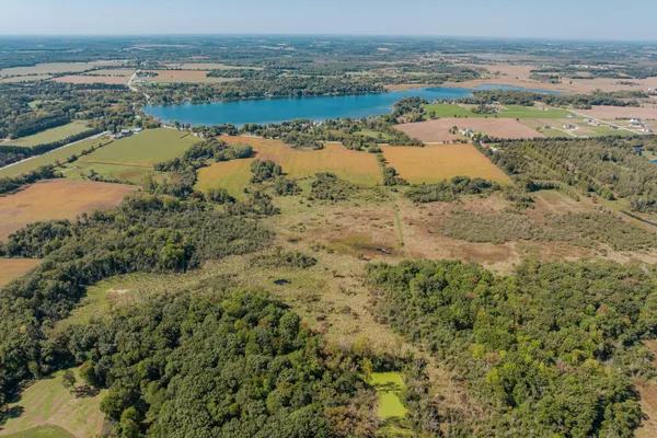 $4,550,000 | 329 South Golden Lake Road, Summit, WI 53066