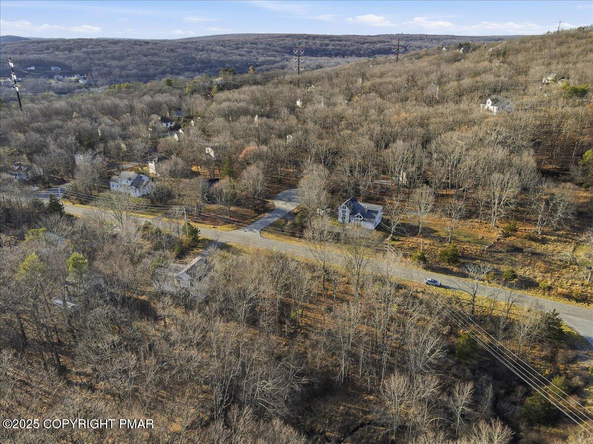 3 Kirkham Road Bushkill, PA 18324 - Photo 9 of 15 a view of a lot of trees and houses