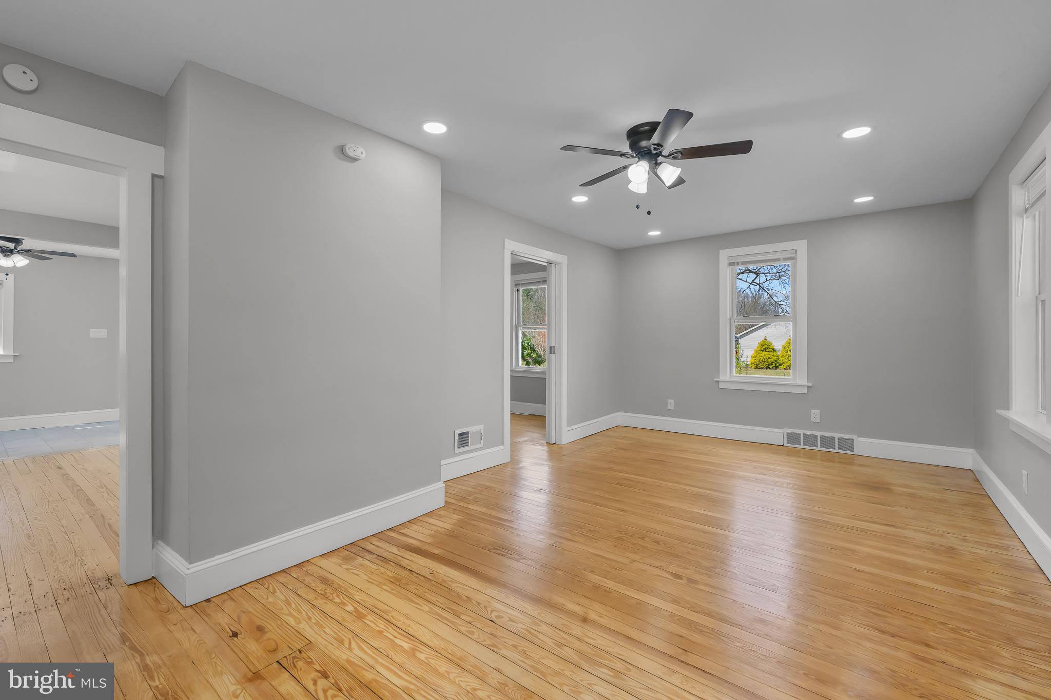 714 Courses Landing Road Carneys Point, NJ 08069 - Photo 8 of 25