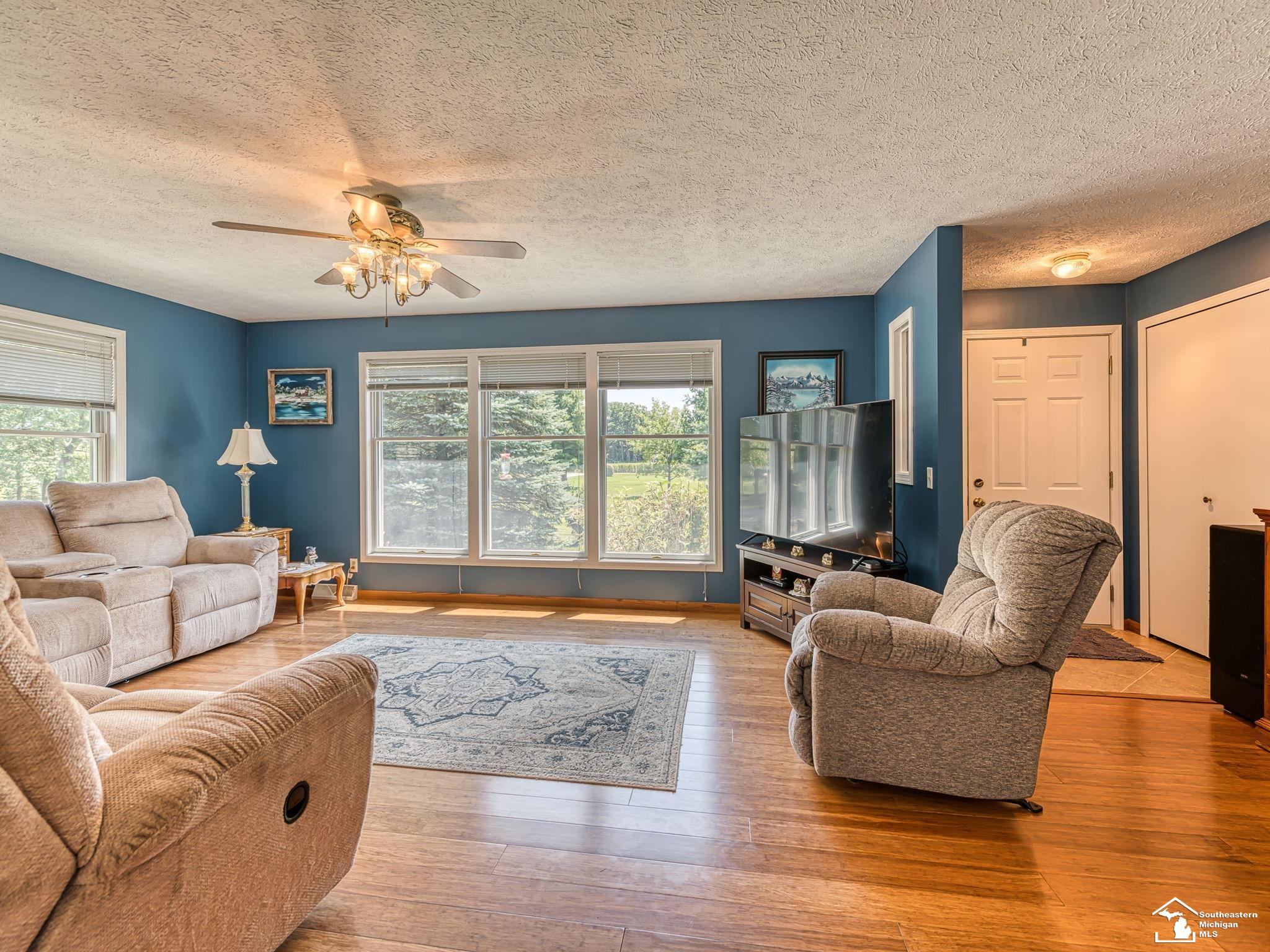 14436 Carroll Road Blissfield, MI 49228 - Photo 17 of 46 Gallery Image 17