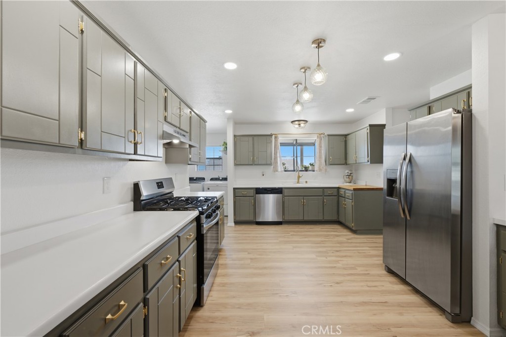 16239 Chippewa Road Apple Valley, CA 92307 - Photo 16 of 64 Gallery Image 16