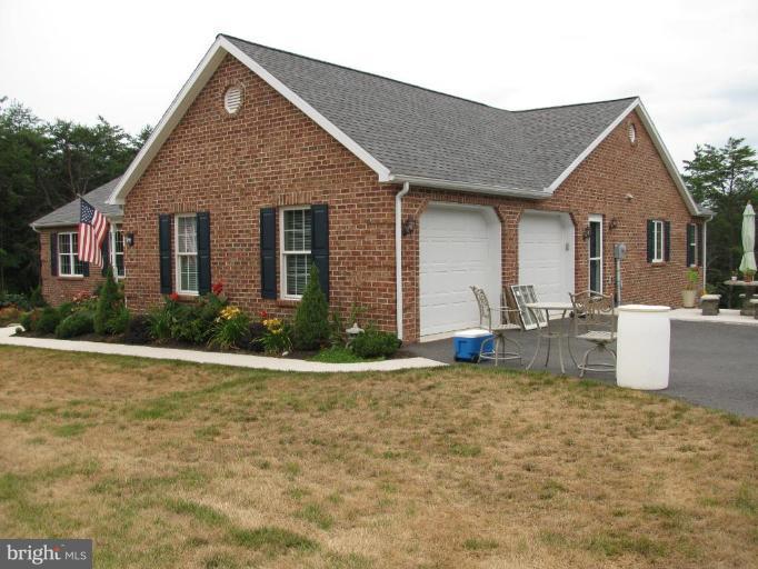 13726 Orchard Ridge Road Hancock, MD 21750 - Photo 2 of 30 Garage 1