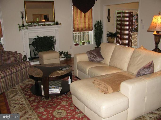13726 Orchard Ridge Road Hancock, MD 21750 - Photo 17 of 30 Living Room #3