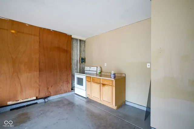 $337,000 | 10882 Zimmerman Lane, Indianapolis, IN 46231