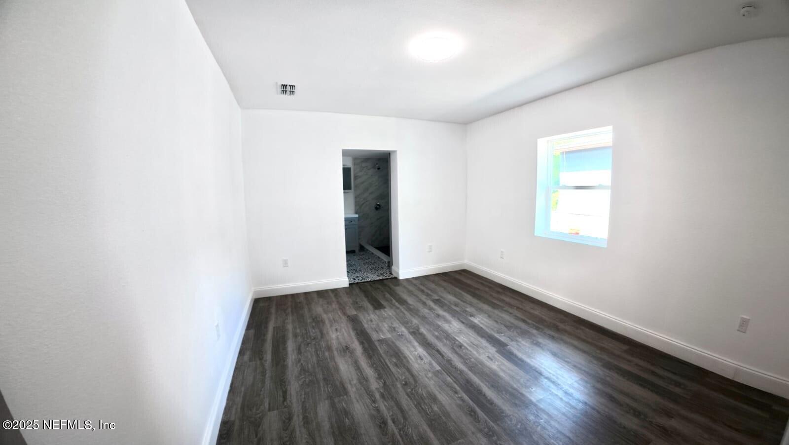 402 Harris Street Palatka, FL 32177 - Photo 5 of 15 foto 4