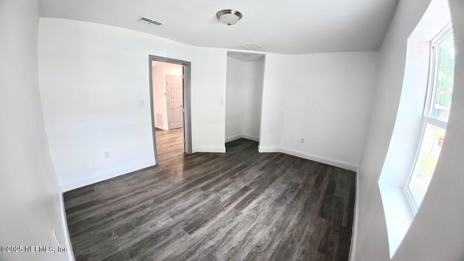 402 Harris Street Palatka, FL 32177 - Photo 8 of 15 Foto 9